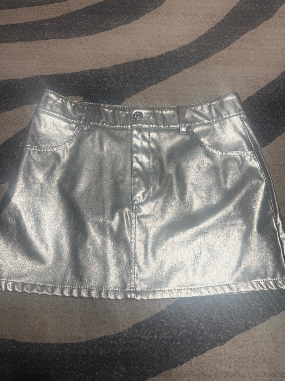 EDIKTED Mini skirt new without Tags